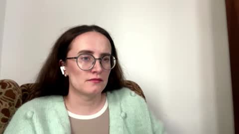 Sofia online show from March 24, 3:39 pm