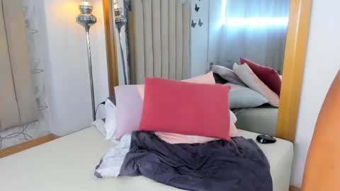 Sofia  online show from October 20, 1:47 pm