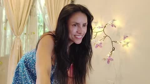 Sofi Bella online show from May 15, 7:38 pm