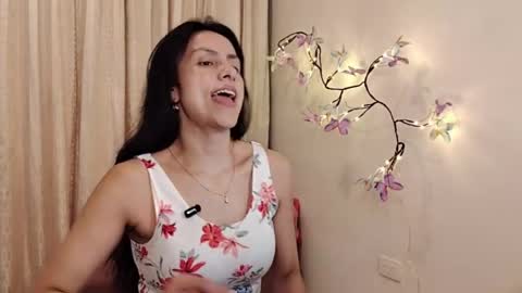 Sofi Bella online show from May 12, 7:20 pm