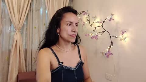 Sofi Bella online show from May 6, 9:52 pm