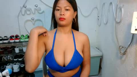 sofie_loorexx online show from May 24, 10:36 am