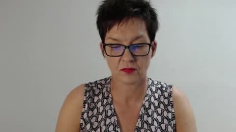 Snapshot of sofie_velvet chatting on September 9, 7:02 pm Sofie Velvet online show from September 9, 7:02 pm