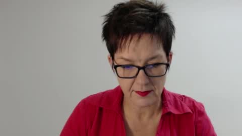 Snapshot of sofie_velvet chatting on September 13, 5:48 am Sofie Velvet online show from September 13, 5:48 am