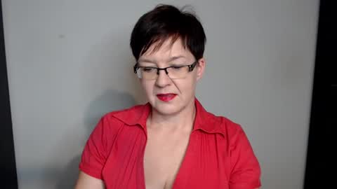 Snapshot of sofie_velvet chatting on December 3, 5:34 pm Sofie Velvet online show from December 3, 5:34 pm
