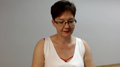 Snapshot of sofie_velvet chatting on January 9, 4:49 pm Sofie Velvet online show from January 9, 4:49 pm