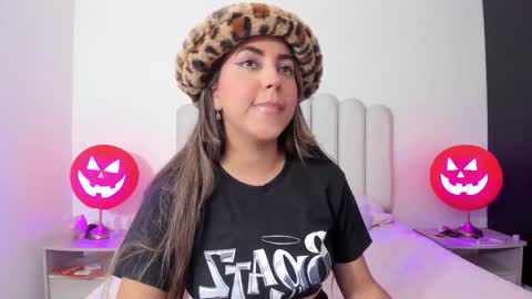 Sofi online show from October 31, 1:40 am