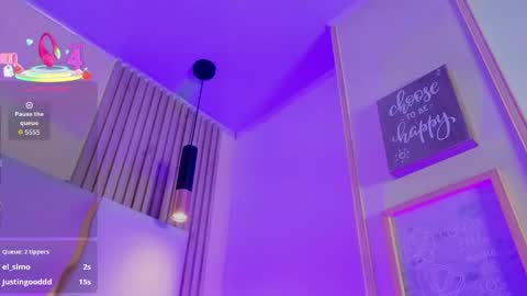 sofii_jones online show from May 13, 10:04 pm