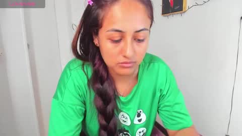 Snapshot of sofiia_rodriguez chatting on February 18, 6:06 pm sofiia rodriguez online show from February 18, 6:06 pm