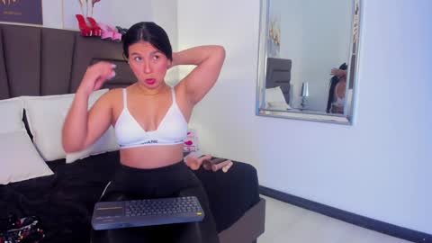      online show from February 5, 11:23 am