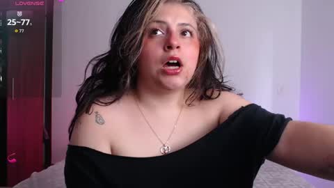 Laura   .....  online show from May 22, 9:13 pm