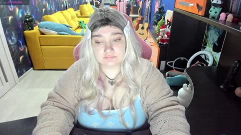 Sofie online show from December 22, 2:49 am