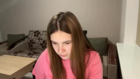 Anna online show from April 6, 8:43 pm