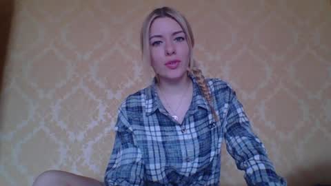 softy_aura online show from May 12, 9:17 am