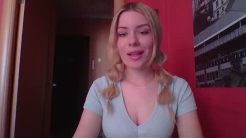 softy_aura online show from May 18, 9:59 am