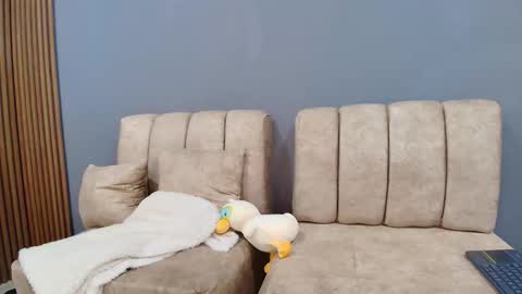 sofy west online show from December 20, 11:42 pm