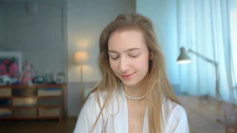 Bella online show from February 27, 10:37 am