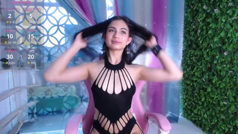 Sol  online show from December 5, 6:22 pm