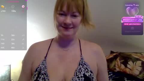 solesticia online show from January 14, 8:47 pm