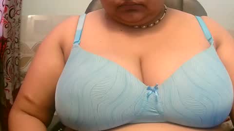 soni88888 online show from February 2, 6:37 am