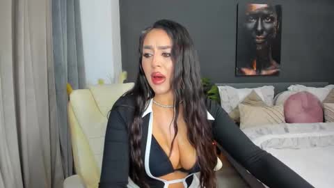 Sonia  Rey online show from October 23, 3:40 pm