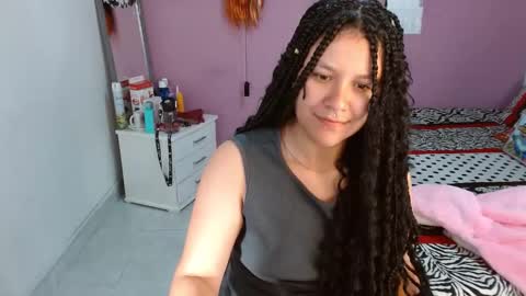 sonialatin69 online show from January 7, 12:20 pm