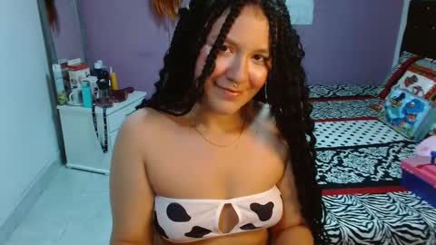 sonialatin69 online show from January 7, 10:41 pm