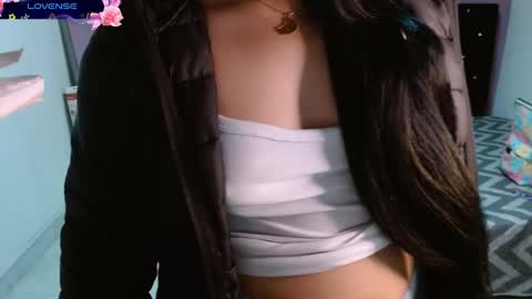 sonialatin69 online show from January 14, 7:17 am