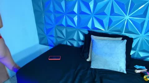 sophia online show from April 1, 8:39 pm