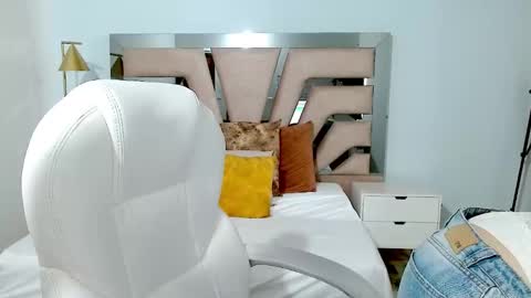 Sophia  online show from January 31, 8:54 pm