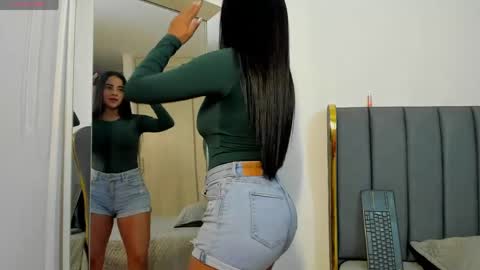 sophia_owens_2 online show from May 18, 3:38 am