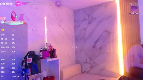 Sophia online show from December 5, 8:32 pm