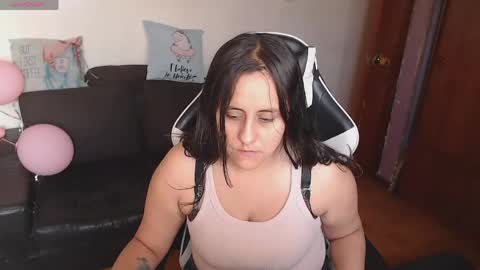 sophiaa_vega_ online show from May 10, 3:25 pm