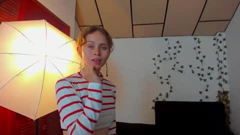 sophiamiller6 online show from March 24, 3:06 pm