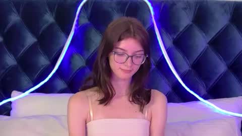 SophiaProve online show from November 13, 3:33 pm