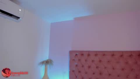 Sofi online show from October 17, 12:30 pm