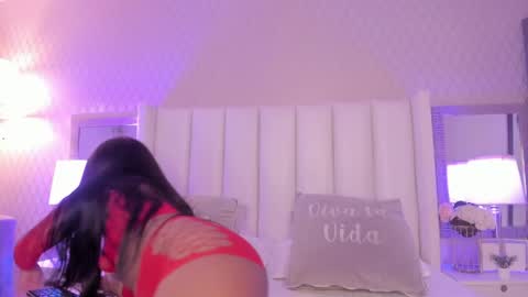 SophiaSmiths online show from May 16, 1:41 am