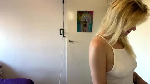 Sofi online show from March 22, 9:10 pm