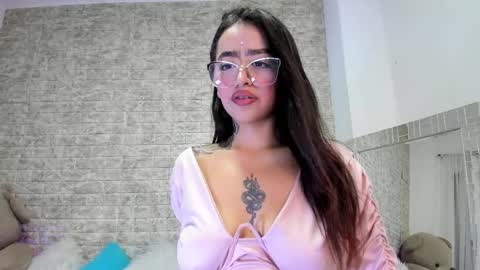   online show from May 19, 7:54 pm