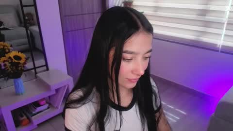 Sophie  online show from March 11, 2:09 pm