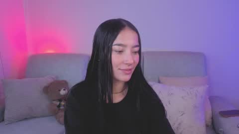 Sophie  online show from May 5, 2:09 pm