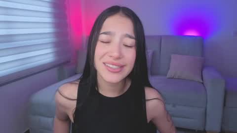Sophie  online show from May 23, 4:38 pm