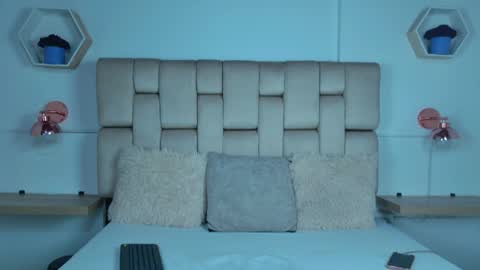 Sophie  online show from May 12, 9:32 pm