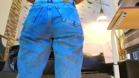 Sophie online show from December 20, 1:48 pm