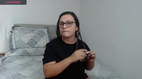 Snapshot of sophie_lopez1 chatting on January 28, 3:15 am Sofa online show from January 28, 3:15 am
