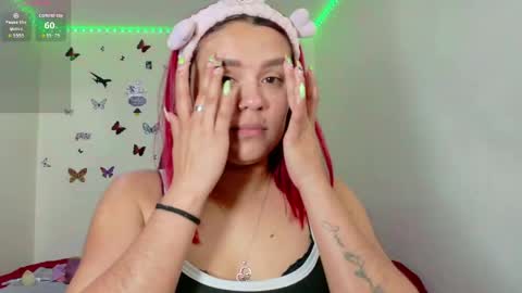 sophie_new25 online show from May 11, 1:46 pm
