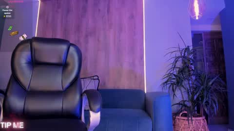 Sophie online show from May 8, 1:31 am