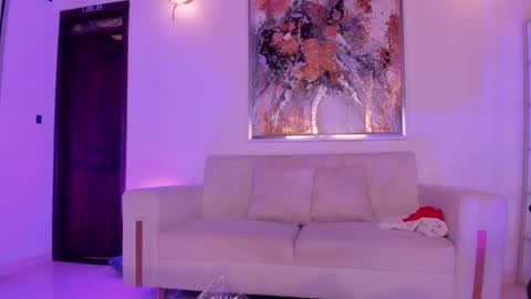 Sophie online show from February 15, 9:49 am