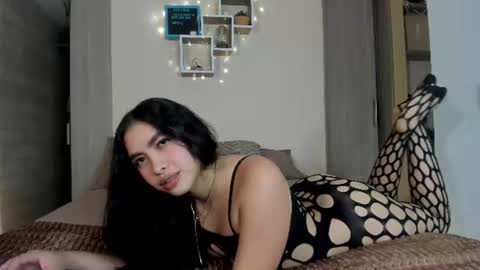 sophiebellucci online show from July 6, 2:50 am