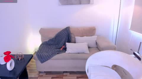 Sophie online show from May 6, 3:16 pm